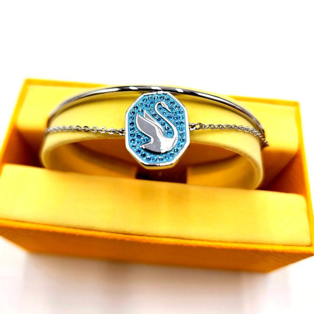SWAROVSKI Swan Bangle Bracelet NEW WITH TAGS IN BOX - Picture 1 of 6